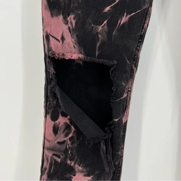 Blackheart Jeans Womans Juniors Pink and Black Bleach Wash Ripped Knees Stretch - Picture 2 of 12